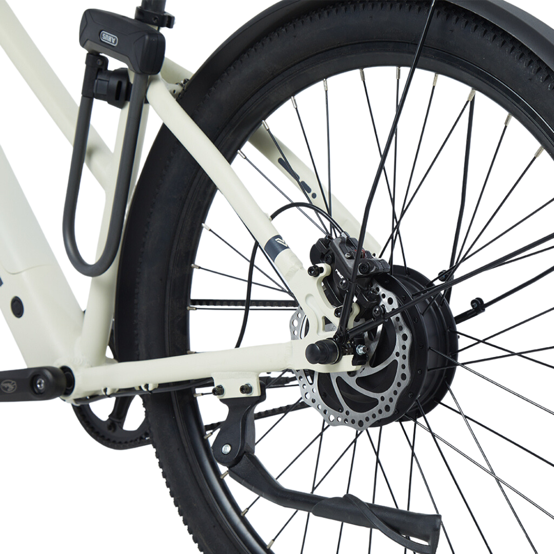 Vvolt Ebikes comes standard with hydraulic disc brakes